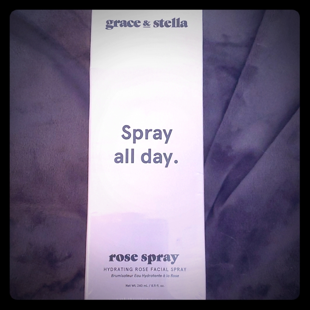 GRACE & STELLA SPRAY ALL DAY.